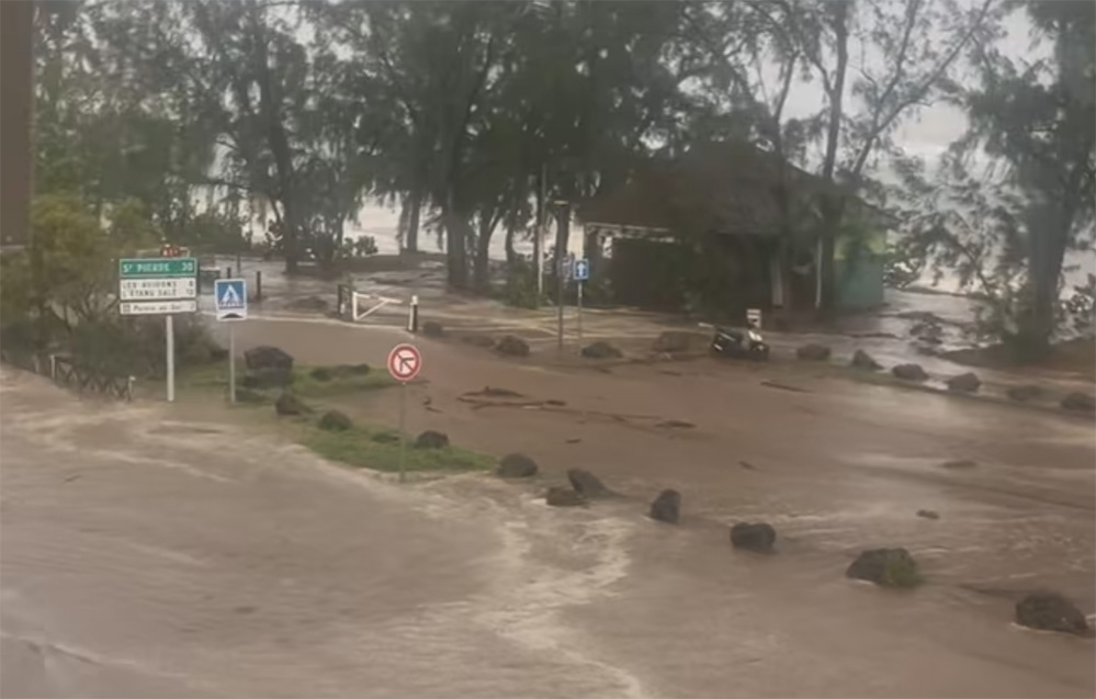 Retour en images du passage du cyclone Garance.